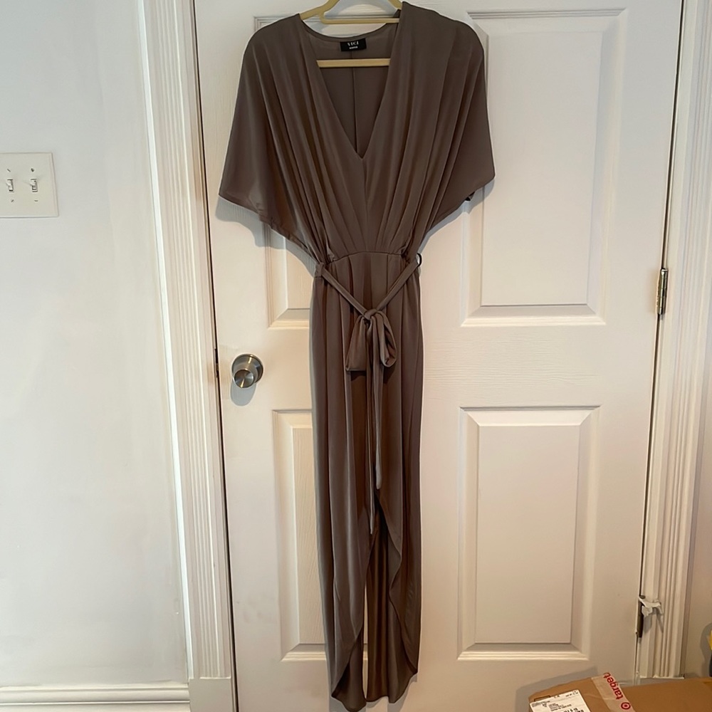 VICI taupe high low dress